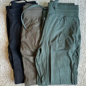 Lululemon jogger bundle. All size 6.